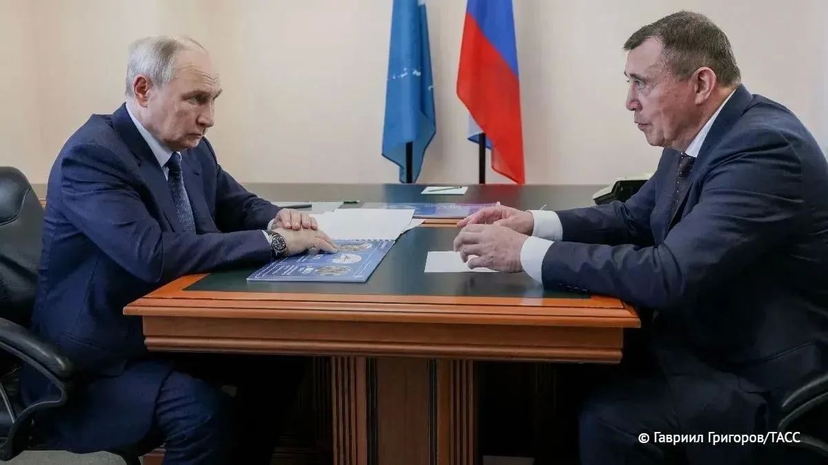Путин поручил не забывать о сохранении памяти бойцов Курильской операции