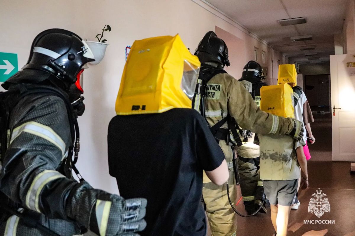 Пожар в школе-интернат «Радуга» потушен Пожар в школе-интернат «Радуга» потушен