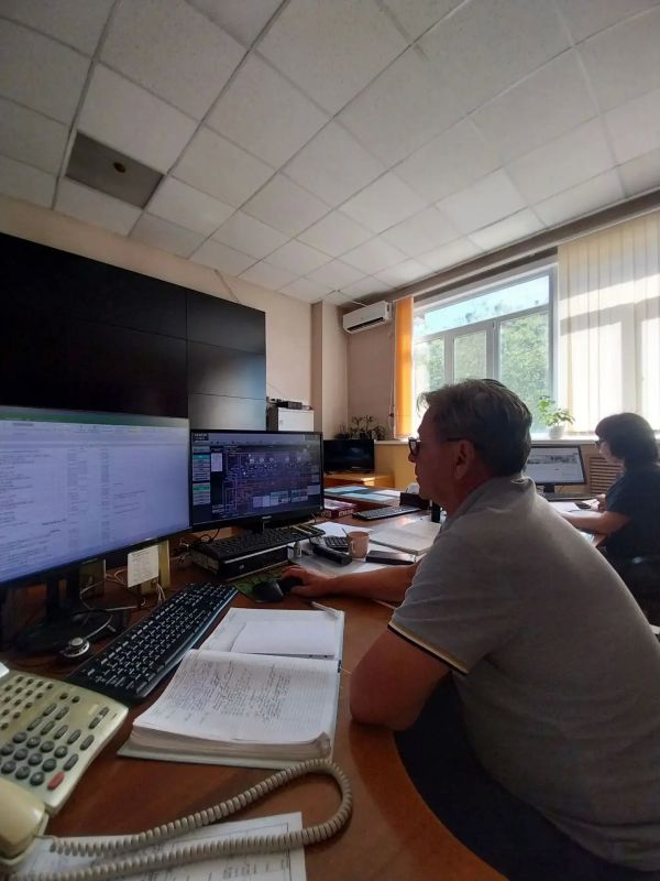 Директор департамента коммунальной инфраструктуры министерства жилищно-коммунального хозяйства Сахалинской области Анна Коротких приняла участие в противоаварийной тренировке с условными действиями персонала на работающем... Директор департамента коммунальной инфраструктуры министерства жилищно-коммунального хозяйства Сахалинской области Анна Коротких приняла участие в противоаварийной тренировке с условными действиями персонала на работающем...