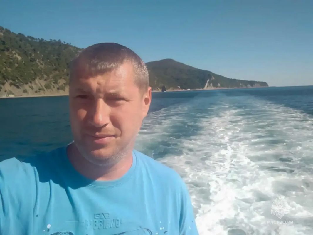 В рубрике #ЛицаМЧС Дмитрий Калашников, командир отделения 7 пожарно-спасательной части Южно-Сахалинска В рубрике #ЛицаМЧС Дмитрий Калашников, командир отделения 7 пожарно-спасательной части Южно-Сахалинска