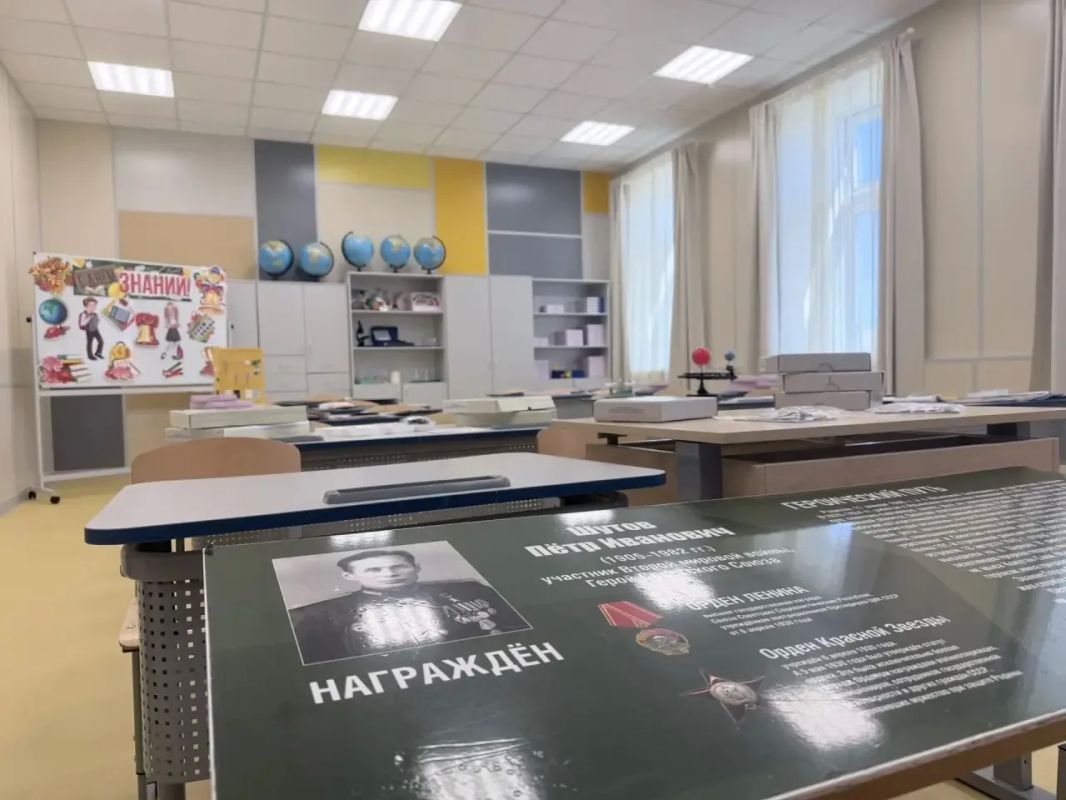 С 1 сентября школа Северо-Курильска будет носить гордое имя Петра Шутова — Героя Советского Союза С 1 сентября школа Северо-Курильска будет носить гордое имя Петра Шутова — Героя Советского Союза