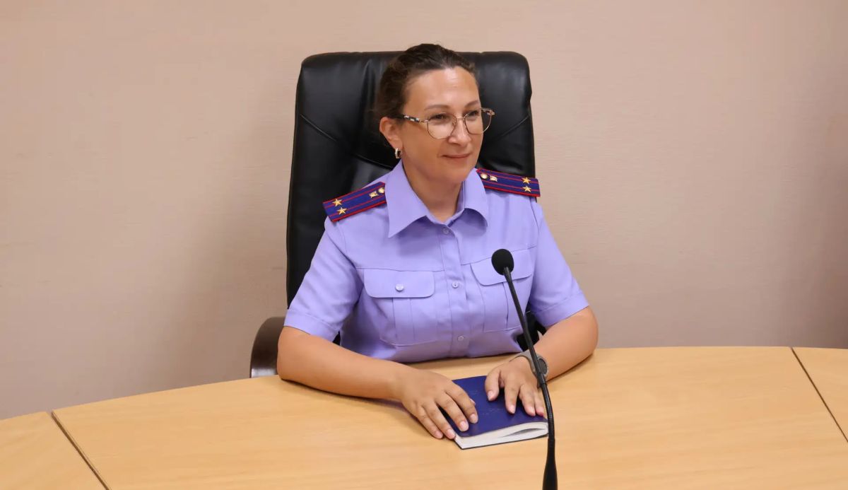В преддверии Дня Государственного флага для сотрудников следственного управления СК России по Сахалинской области провели учебное занятие по истории государственных символов России В преддверии Дня Государственного флага для сотрудников следственного управления СК России по Сахалинской области провели учебное занятие по истории государственных символов России