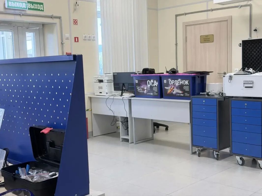 С 1 сентября школа Северо-Курильска будет носить гордое имя Петра Шутова — Героя Советского Союза С 1 сентября школа Северо-Курильска будет носить гордое имя Петра Шутова — Героя Советского Союза
