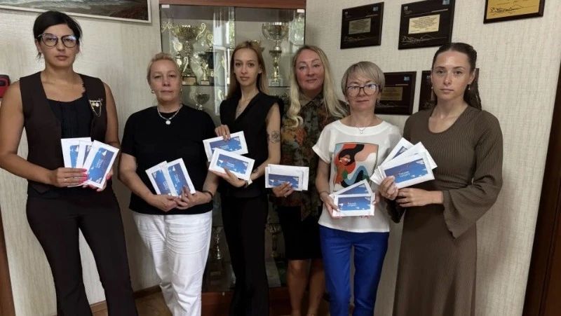 «Письмо солдату»: томаринцы передали тепло души бойцам в День гуманитарной помощи