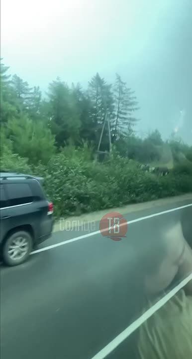 Самосвал перевернулся в Ногликском районе