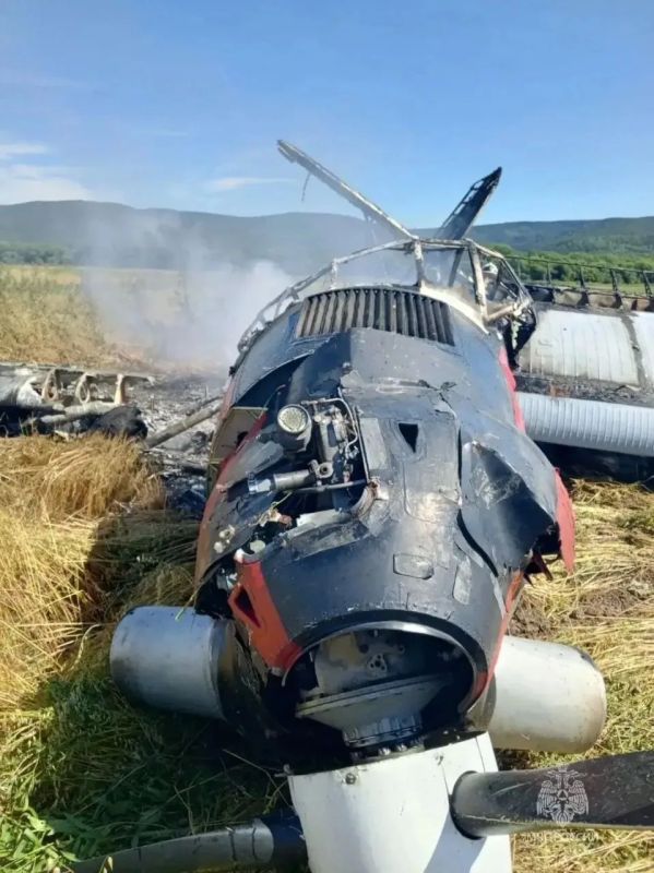 На Сахалине аварийно сел и загорелся самолёт