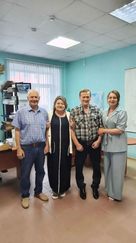 В Долинске поблагодарили старейшего председателя участковой избирательной комиссии В Долинске поблагодарили старейшего председателя участковой избирательной комиссии