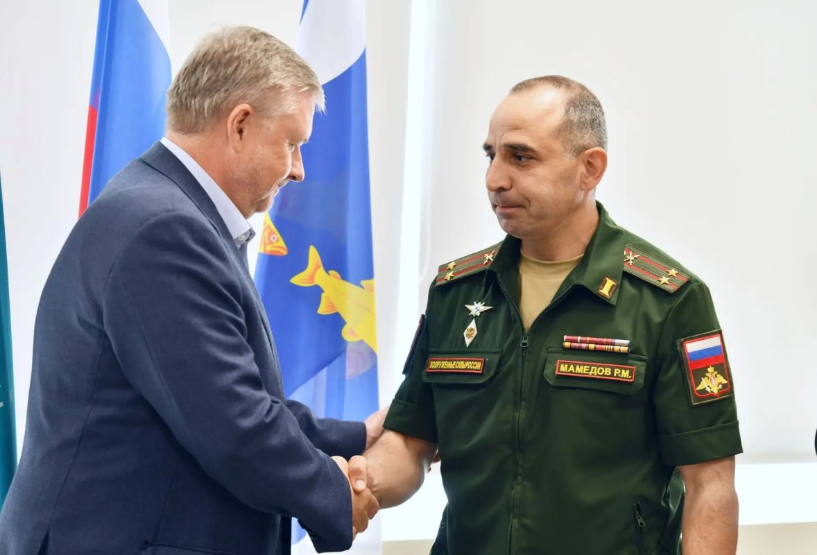 Мы уже рассказывали, что на этой неделе Итуруп с рабочим визитом посетил депутат Государственной Думы РФ Георгий Карлов Мы уже рассказывали, что на этой неделе Итуруп с рабочим визитом посетил депутат Государственной Думы РФ Георгий Карлов