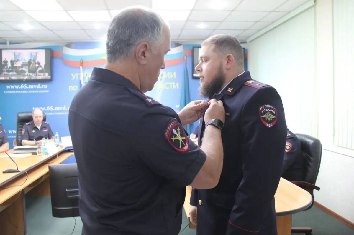 В УМВД России по Сахалинской области наградили детей за содействие в борьбе с преступностью В УМВД России по Сахалинской области наградили детей за содействие в борьбе с преступностью
