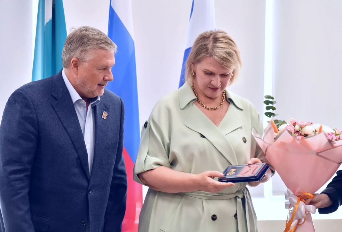 Мы уже рассказывали, что на этой неделе Итуруп с рабочим визитом посетил депутат Государственной Думы РФ Георгий Карлов Мы уже рассказывали, что на этой неделе Итуруп с рабочим визитом посетил депутат Государственной Думы РФ Георгий Карлов