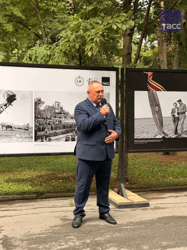 Выставку "Сахалин и Курилы: победный сентябрь" открыли в Южно-Сахалинске Выставку "Сахалин и Курилы: победный сентябрь" открыли в Южно-Сахалинске