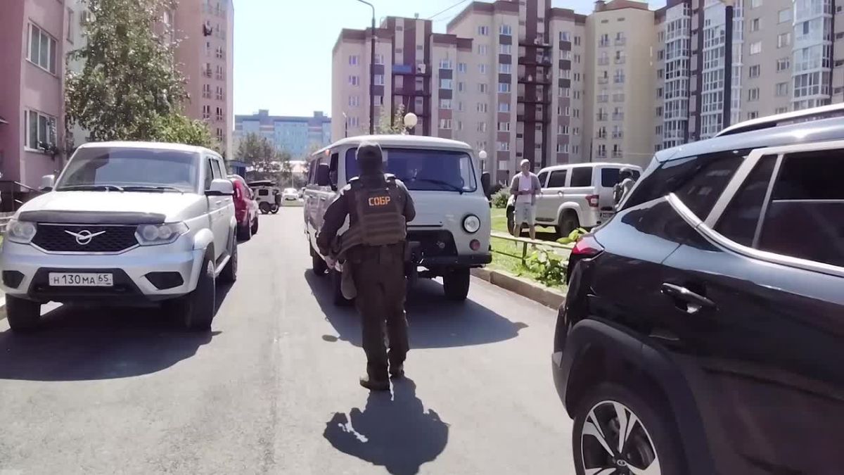 На Сахалине СОБР Росгвардии оказал силовую поддержку при задержании подозреваемого в совершении тяжкого преступления