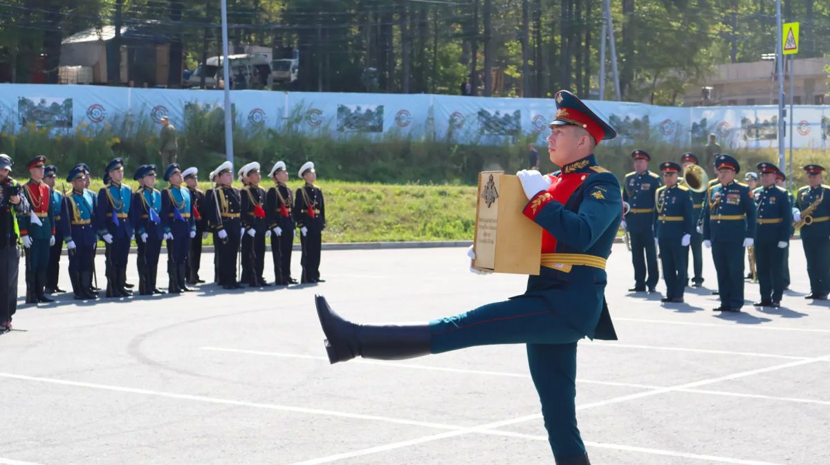 Руководитель следственного управления СК России по Сахалинской области принял участие в торжественном митинге, посвящённом 81-й годовщине Победы над милитаристской Японией и окончания Второй мировой войны Руководитель следственного управления СК России по Сахалинской области принял участие в торжественном митинге, посвящённом 81-й годовщине Победы над милитаристской Японией и окончания Второй мировой войны