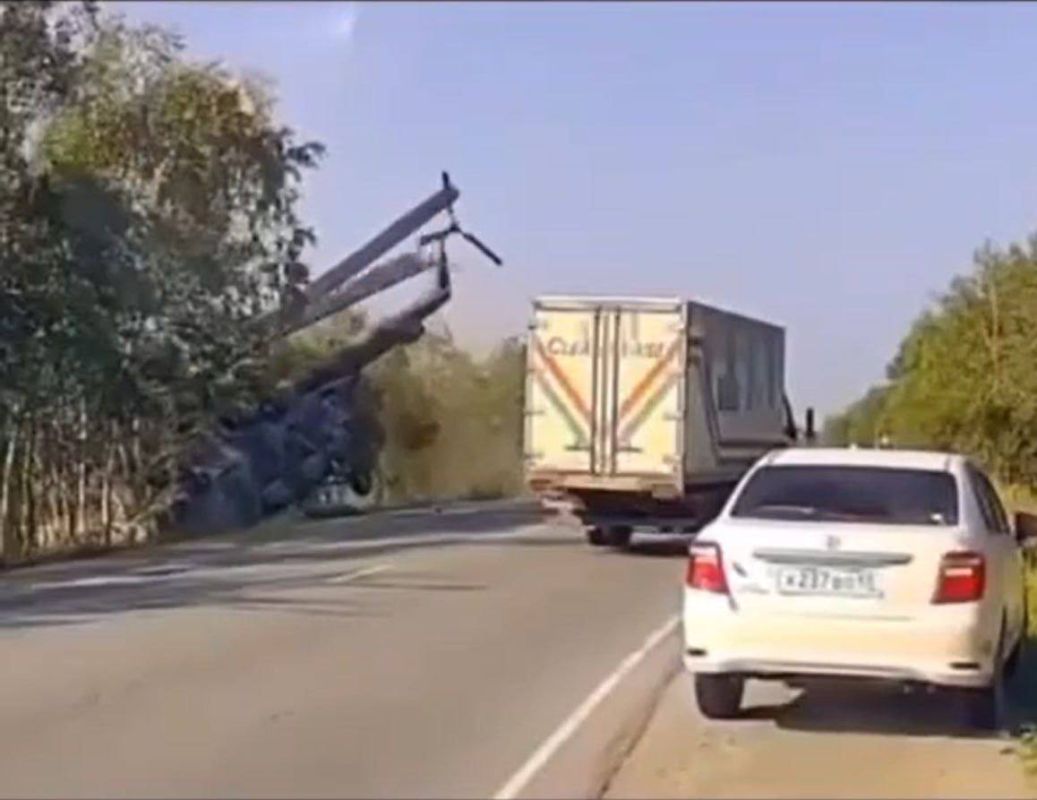 Процесс жесткой посадки вертолета Ми-8 на обочине дороги и его последствия, Сахалин Процесс жесткой посадки вертолета Ми-8 на обочине дороги и его последствия, Сахалин