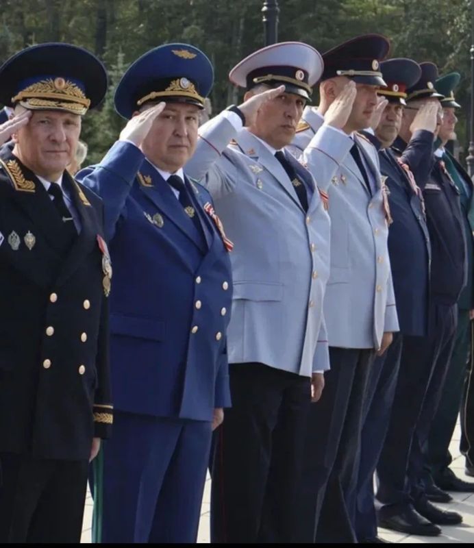 Прокурор Сахалинской области принял участие в торжественных мероприятиях, посвященных Дню Победы над милитаристской Японией и окончания Второй мировой войны Прокурор Сахалинской области принял участие в торжественных мероприятиях, посвященных Дню Победы над милитаристской Японией и окончания Второй мировой войны