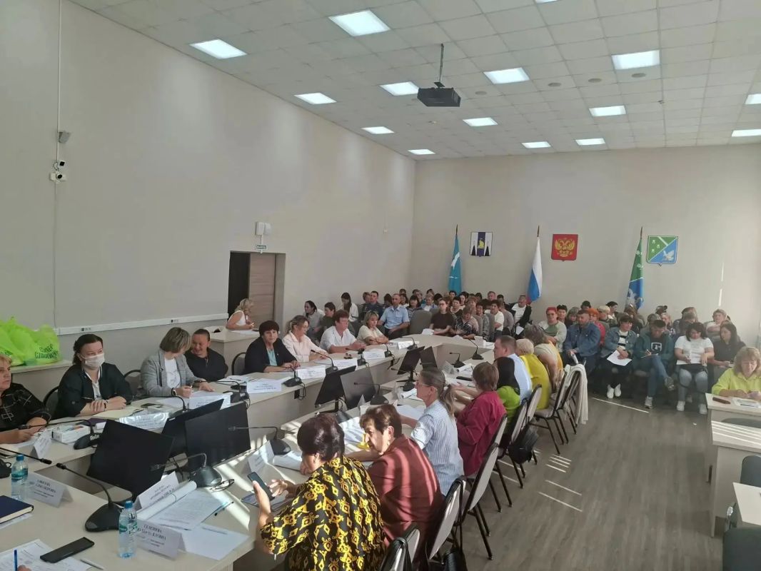 В преддверии предстоящих выборов депутатов Государственной Думы, Долинская территориальная избирательная комиссия организовала обучающий семинар для членов участковых избирательных комиссий В преддверии предстоящих выборов депутатов Государственной Думы, Долинская территориальная избирательная комиссия организовала обучающий семинар для членов участковых избирательных комиссий