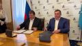 Валерий Лимаренко: Подписал соглашение с ректором Санкт-Петербургской государственной консерватории имени Н. А. Римского-Корсакова Алексеем Васильевым о создании филиала на Сахалине