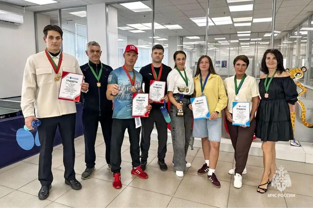 Команда МЧС на пьедестале. В Южно-Сахалинске прошел ежегодный Фестиваль ГТО среди трудовых коллективов Команда МЧС на пьедестале. В Южно-Сахалинске прошел ежегодный Фестиваль ГТО среди трудовых коллективов