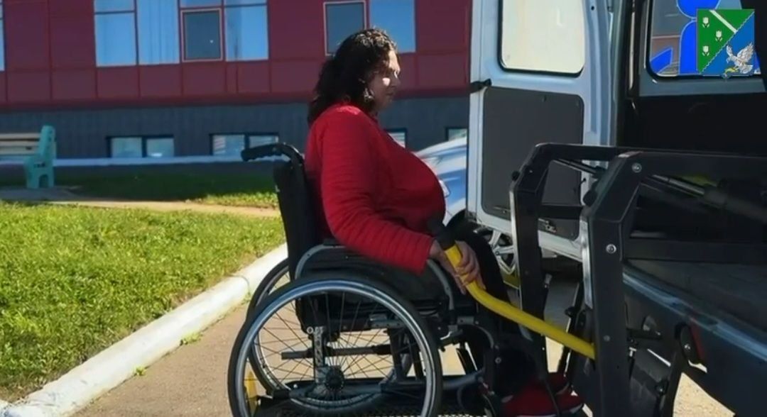 В Долинске обеспечили доступную среду на выборах: впервые установлена кабина для избирателей с ограниченными возможностями здоровья В Долинске обеспечили доступную среду на выборах: впервые установлена кабина для избирателей с ограниченными возможностями здоровья