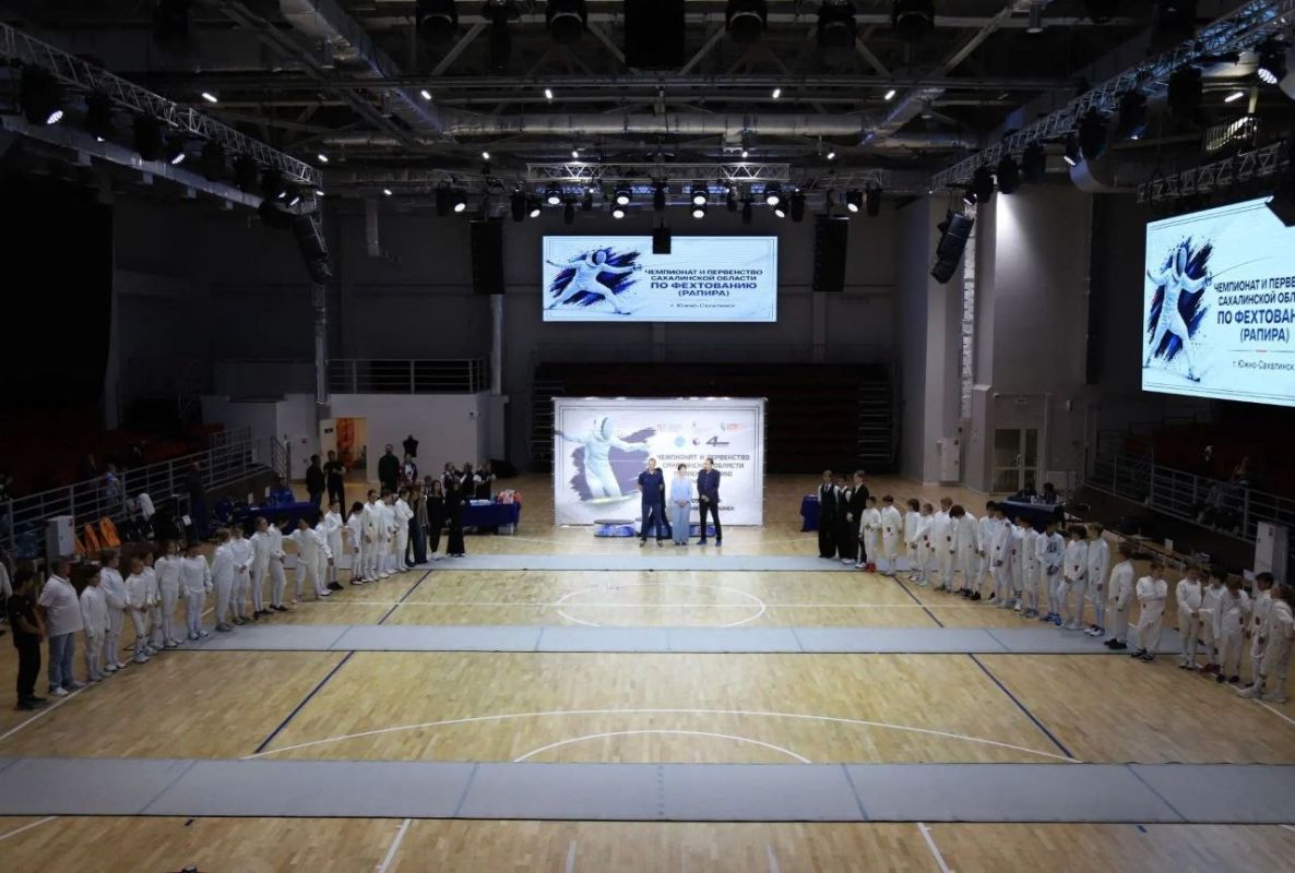 Еще больше фото с чемпионата и первенства Сахалинской области по фехтованию на рапирах в нашей ленте Еще больше фото с чемпионата и первенства Сахалинской области по фехтованию на рапирах в нашей ленте