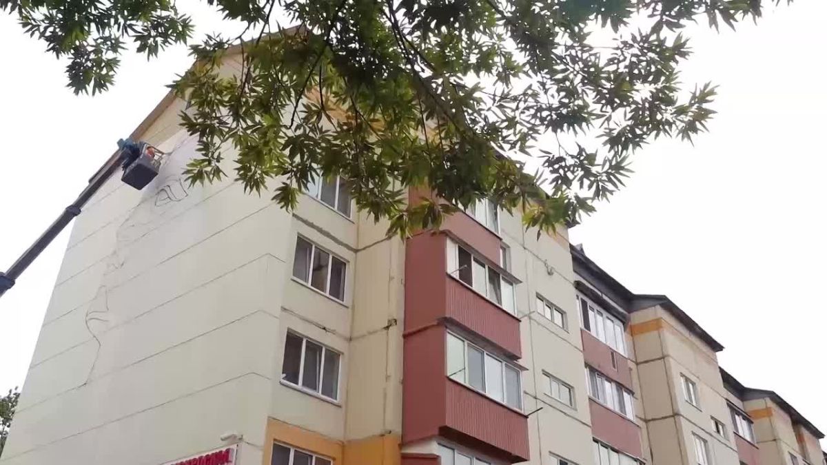Яркими красками... . В Южном стартовал образовательный интенсив по уличному искусству