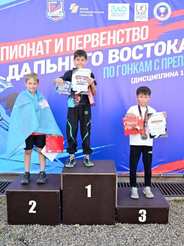 Сахалинцы завоевали шесть медалей на чемпионате и первенстве ДФО по гонкам с препятствиями