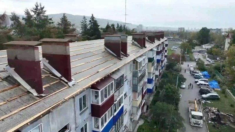 Сгоревшую крышу дома на улице Тихоокеанской в Южно-Сахалинске восстановят в ноябре Сгоревшую крышу дома на улице Тихоокеанской в Южно-Сахалинске восстановят в ноябре