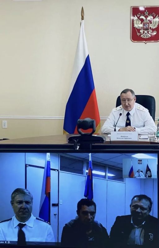 Прокурор Сахалинской области провел личный прием граждан по вопросам ликвидации последствий подтоплений, произошедших в августе 2026 года Прокурор Сахалинской области провел личный прием граждан по вопросам ликвидации последствий подтоплений, произошедших в августе 2026 года