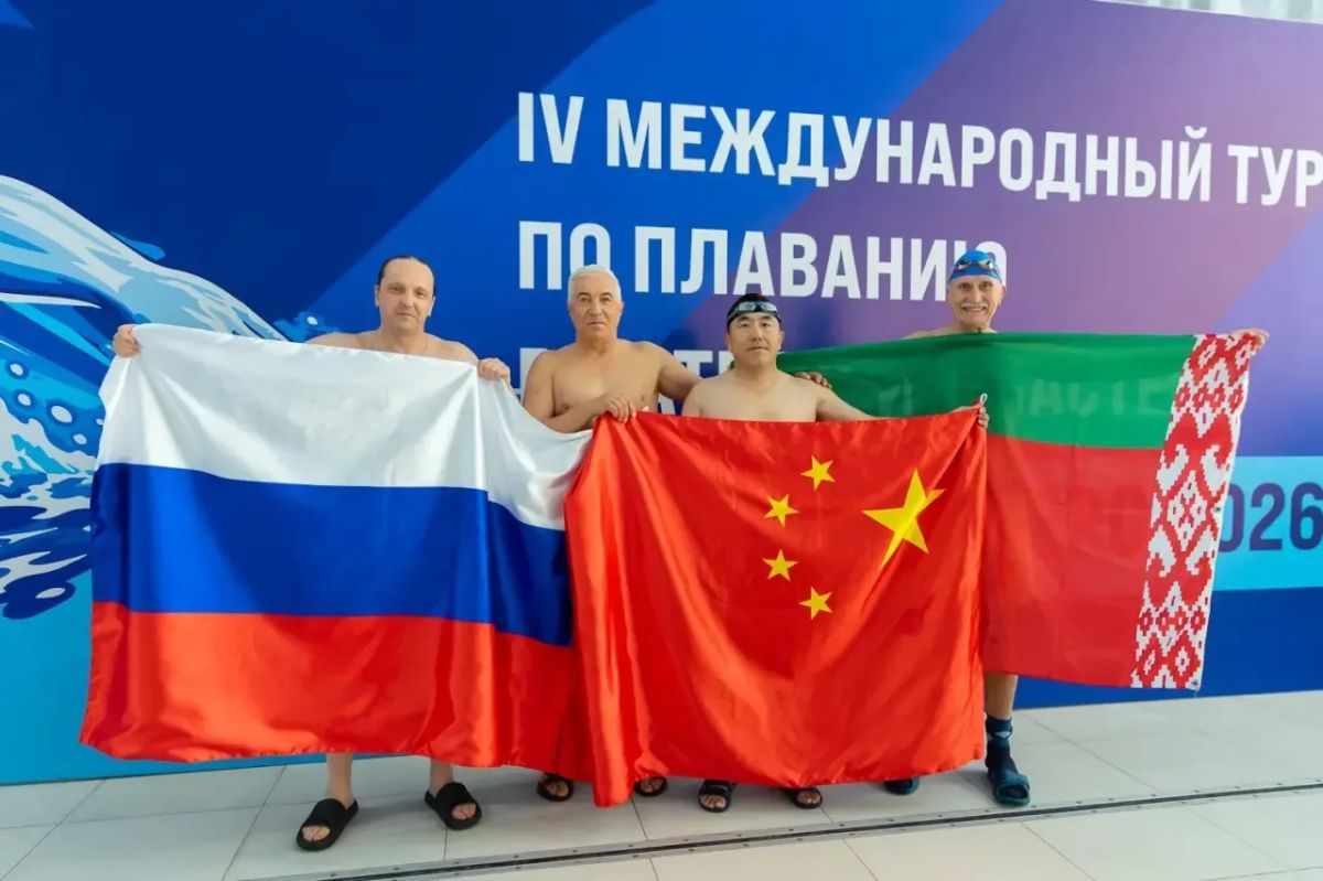 В Южно-Сахалинске впервые провели интернациональную эстафету по плаванию В Южно-Сахалинске впервые провели интернациональную эстафету по плаванию