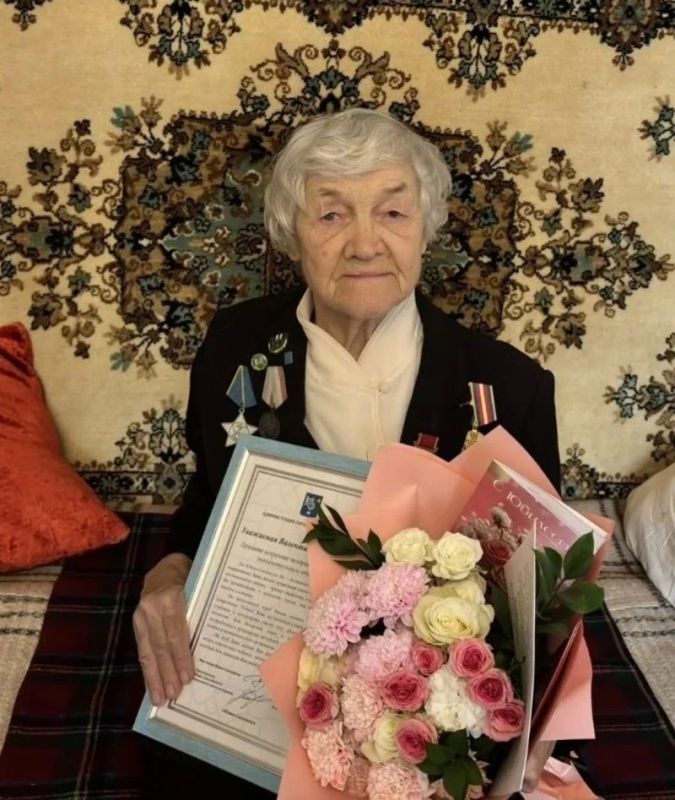 Ветеран Валентина Азаренко отметила 90-летний юбилей