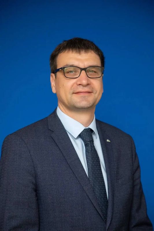Валерий Лимаренко: Решением местного собрания Вячеслав Кожухов избран главой Долинского района