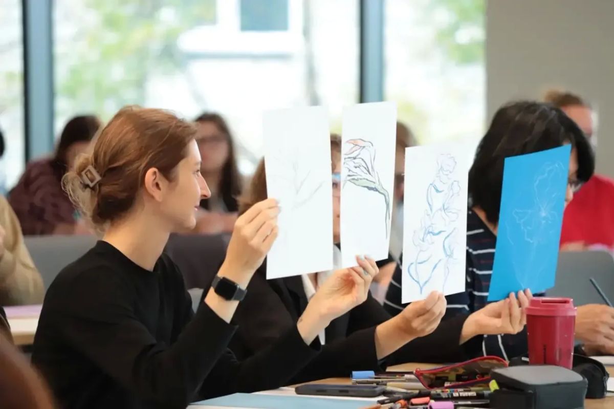 «График-Бум»: как Сахалинский колледж искусств реализует стратегию развития креативных индустрий региона «График-Бум»: как Сахалинский колледж искусств реализует стратегию развития креативных индустрий региона