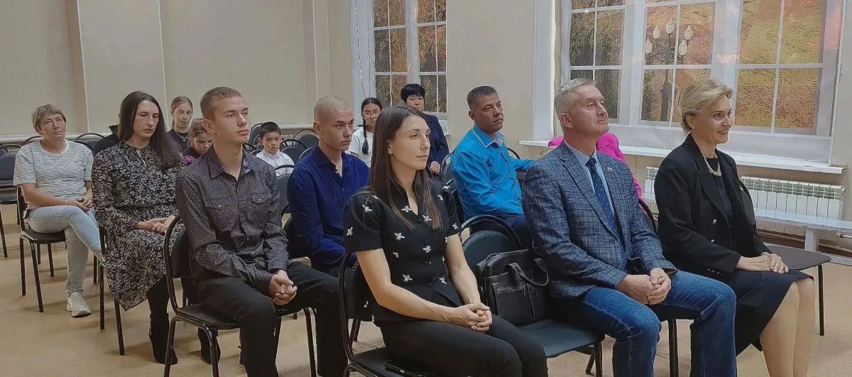 Вчера, 30 сентября, мы впервые отметили в Сахалинской области День многодетной семьи — праздник, который стал возможен благодаря закону, принятому 11 сентября 2025 года депутатами областной Думы Вчера, 30 сентября, мы впервые отметили в Сахалинской области День многодетной семьи — праздник, который стал возможен благодаря закону, принятому 11 сентября 2025 года депутатами областной Думы