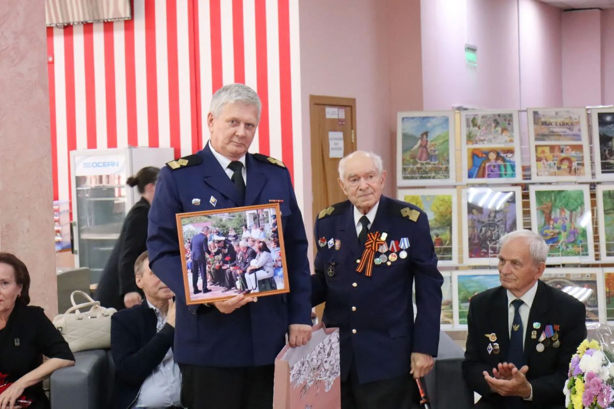 90Ветеран Сахалинского морского пароходства Фёдор Хобта отметил 90-летие
