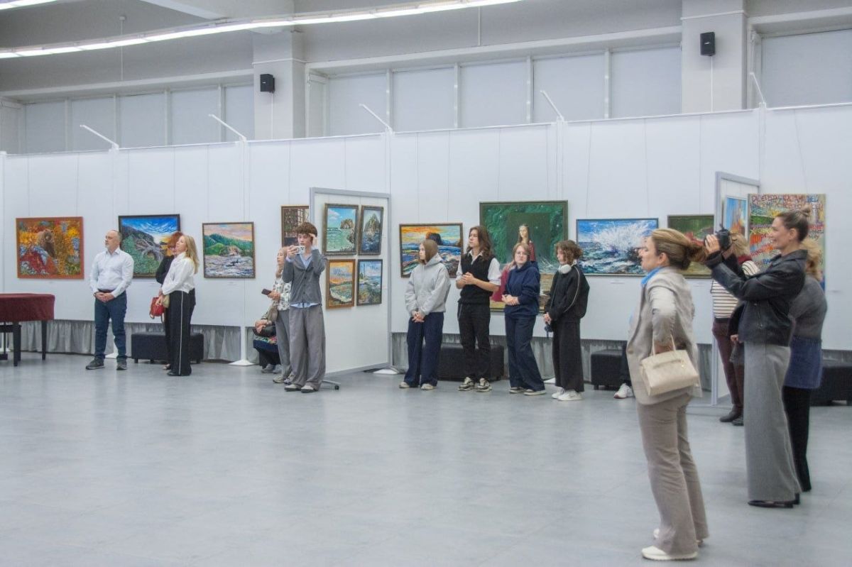 Выставка «Я художник. Я так вижу..» открылась в Южно-Сахалинске Выставка «Я художник. Я так вижу..» открылась в Южно-Сахалинске