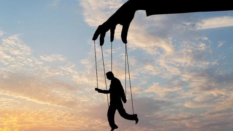 Результаты опроса: сахалинцы признались, что больше всего зависимы от еды и никотина