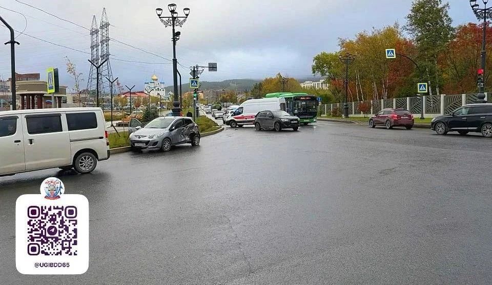 Массовое ДТП на улице Горького в ЮжноСахалинске: пострадал ребёнок