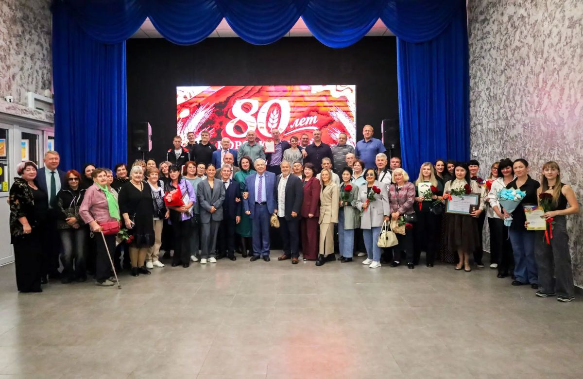 Корсаковский хлебокомбинат отпраздновал своё 80-летие Корсаковский хлебокомбинат отпраздновал своё 80-летие