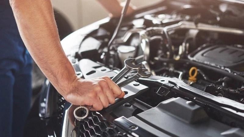 В сахалинской автомастерской нашли нелегального сотрудника