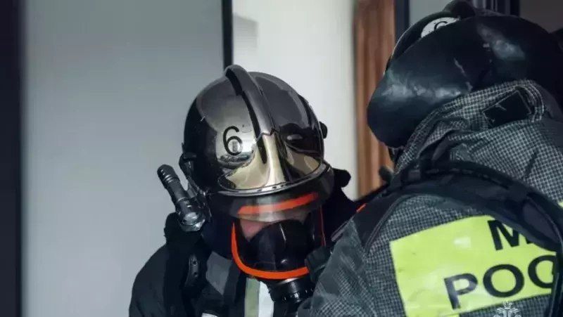 Утром 10 октября на Сахалине произошло два пожара: в селе Христофоровка загорелась часть гаража, а в посёлке Смирных — кабина грузовика