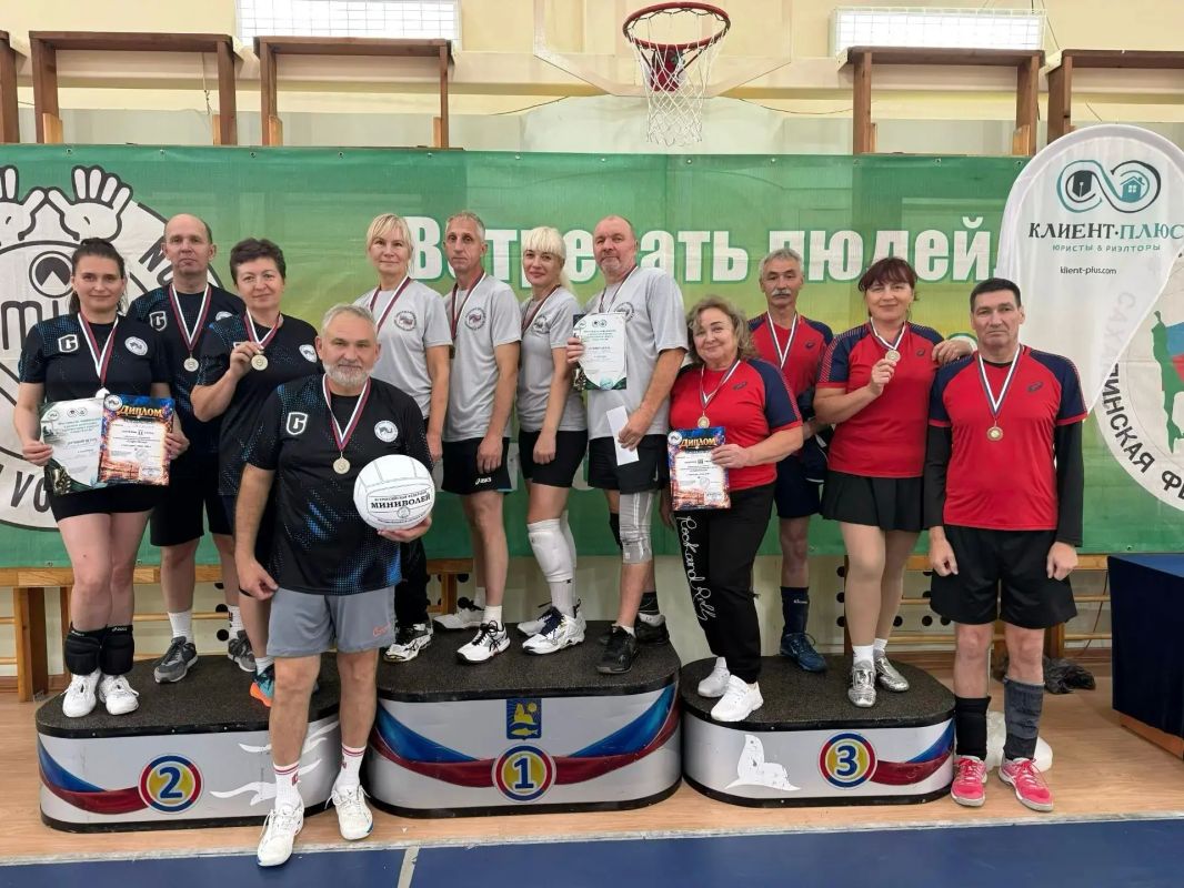 «Амазонки» блеснули на фестивале миниволей в Невельске «Амазонки» блеснули на фестивале миниволей в Невельске