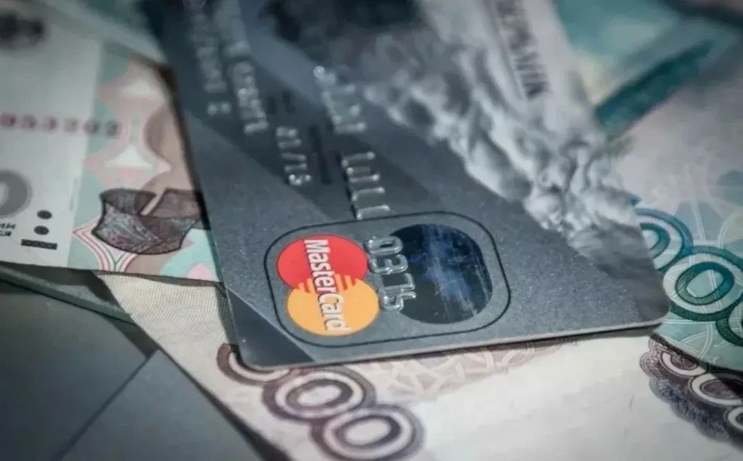Суда ожидает житель Сахалина, который пренебрёг доверием друга и обчистил его банковский счёт