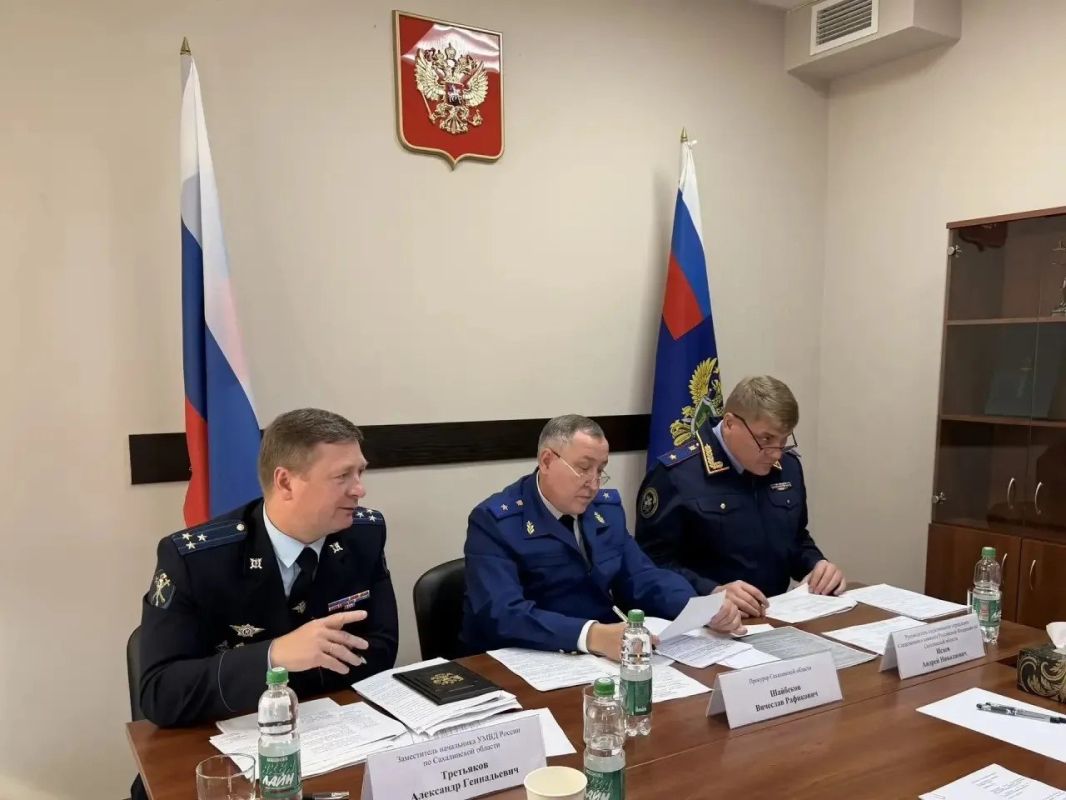 Руководители правоохранительных ведомств Сахалинской области провели прием жителей Невельска