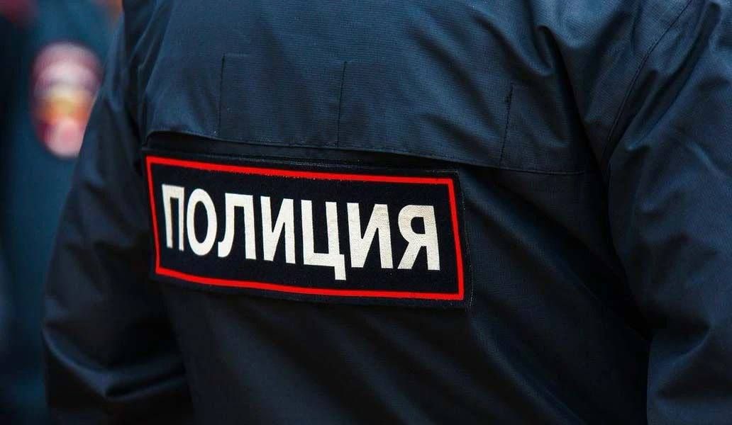 Корсаковские полицейские задержали подозреваемого, обокравшего бывшую тёщу Корсаковские полицейские задержали подозреваемого, обокравшего бывшую тёщу