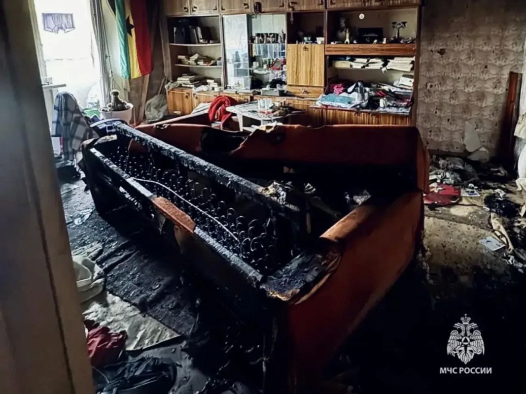 Пожар в ЮжноСахалинске: изза непотушенной сигареты едва не погиб мужчина