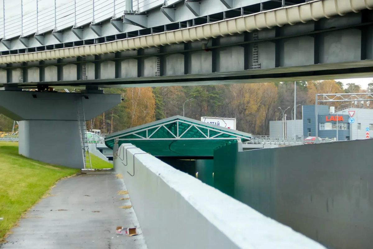 В Барнауле завершают монтаж подсветки на новой развязке В Барнауле завершают монтаж подсветки на новой развязке