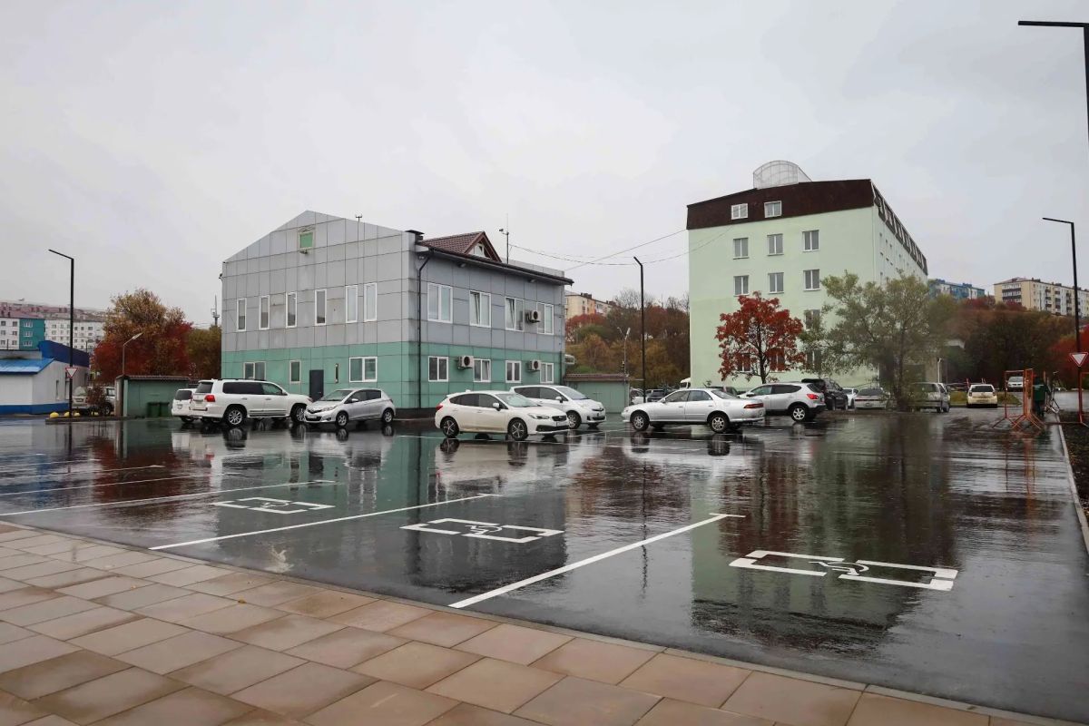 В Корсакове завершается благоустройство площади «Пять углов» В Корсакове завершается благоустройство площади «Пять углов»
