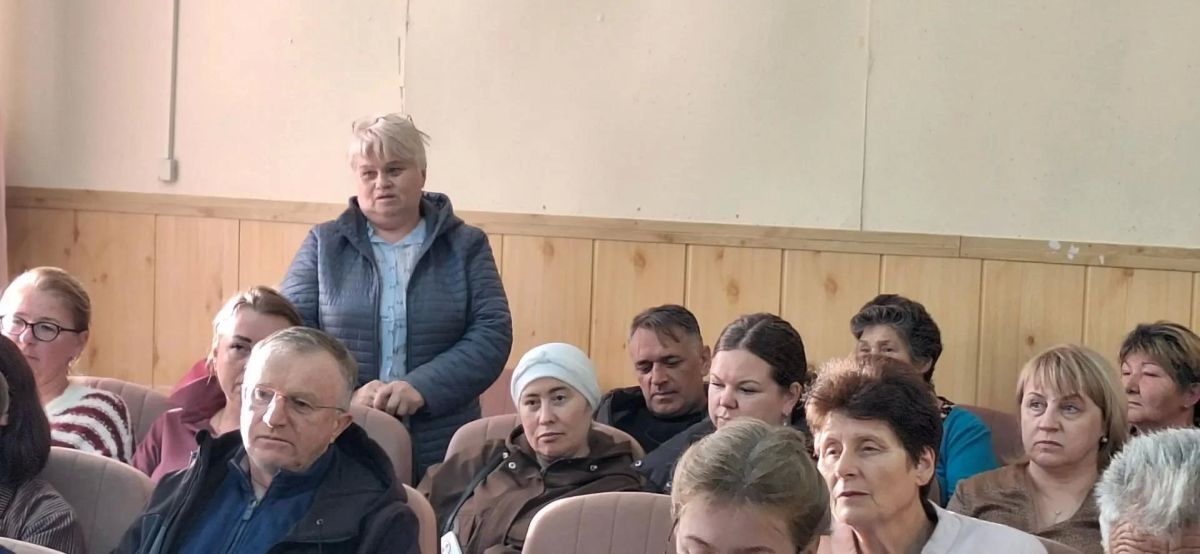 Сегодня в Доме культуры села Рейдово состоялась встреча главы округа Константина Истомина с жителями Сегодня в Доме культуры села Рейдово состоялась встреча главы округа Константина Истомина с жителями