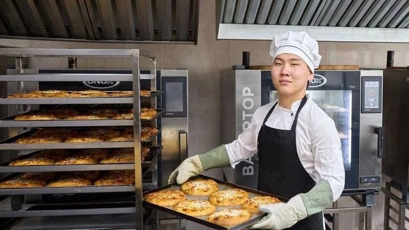 Сахалинские студенты шьют для бойцов, пекут пироги и отправляют посылки в зону СВО Сахалинские студенты шьют для бойцов, пекут пироги и отправляют посылки в зону СВО