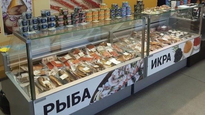 Мужчина вынес из павильона морепродукты и 37 тысяч рублей в Южно-Сахалинске